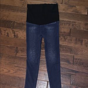 Maternity Jeggings. Size ONE SIZE FITS ALL